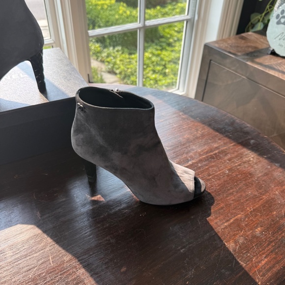 Chanel boot - Picture 2 of 5